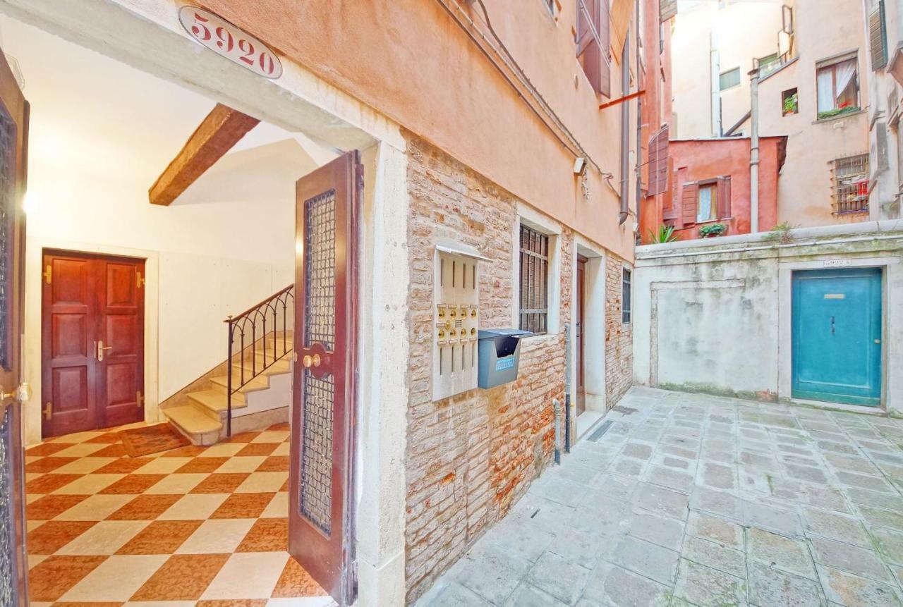 Santa Marina Apartment Rialto Venise Extérieur photo